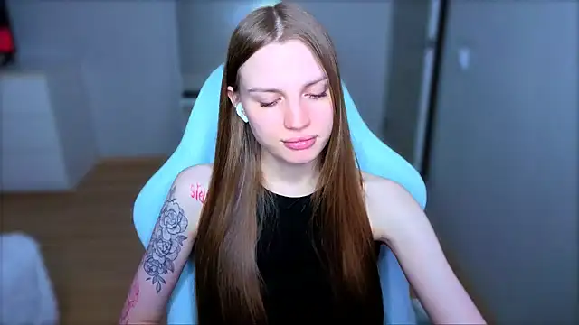 StellaLawless online show from 04-24-26, 08:22