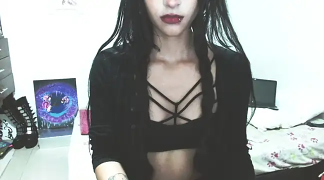 Snapshot of TaraTetsu_ chatting on 02-01-25, 12:40 TaraTetsu online show from 02-01-25, 12:40
