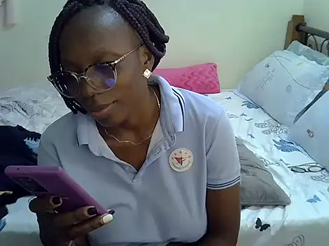 Sweet Bear online show from 11-12-25, 05:35