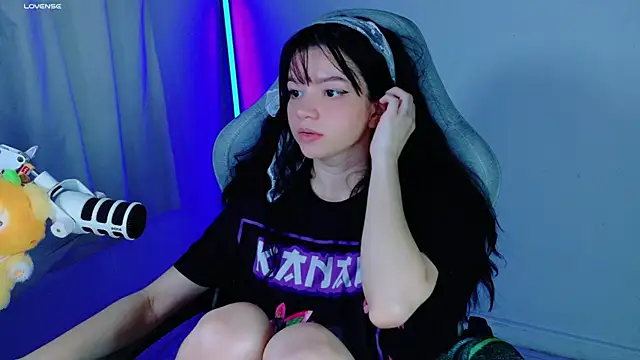 Snapshot of stephybrown chatting on 11-23-25, 01:05 stephybrown online show from 11-23-25, 01:05