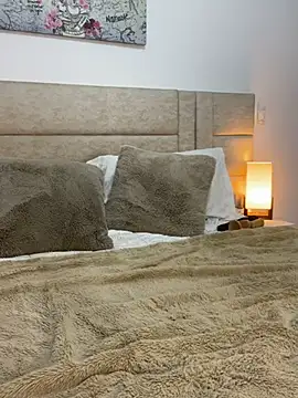 Snapshot of valecruz903 chatting on 02-09-25, 02:06 valecruz903 online show from 02-09-25, 02:06