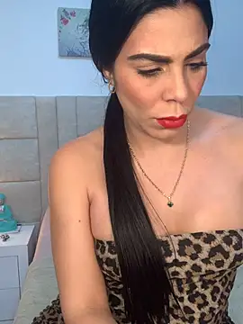 Snapshot of valecruz903 chatting on 10-14-25, 05:36 valecruz903 online show from 10-14-25, 05:36