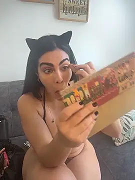 Snapshot of valecruz903 chatting on 10-31-25, 03:57 valecruz903 online show from 10-31-25, 03:57