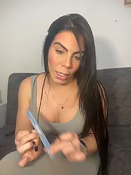 Snapshot of valecruz903 chatting on 11-15-25, 11:10 valecruz903 online show from 11-15-25, 11:10