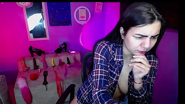 IsisRouse online show from 10-22-25, 04:02