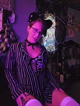 Snapshot of nephilaaranea chatting on 04-06-26, 11:05 nephilaaranea online show from 04-06-26, 11:05