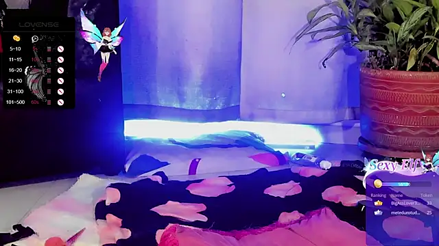 Zakura hot1 online show from 12-31-24, 08:04