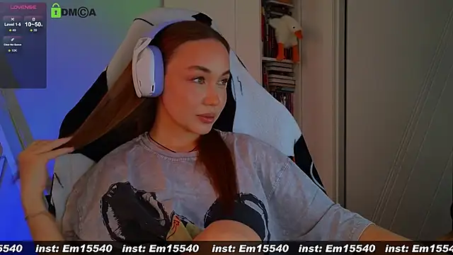 Snapshot of Emili1- chatting on 01-27-25, 11:11 Emili1- online show from 01-27-25, 11:11