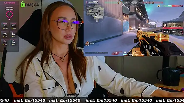 Snapshot of Emili1- chatting on 01-31-25, 01:56 Emili1- online show from 01-31-25, 01:56