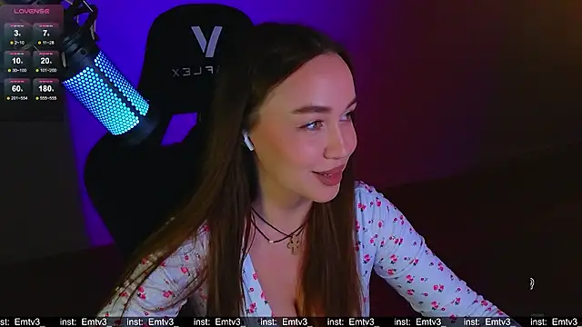 Emili1- online show from 03-20-26, 12:43