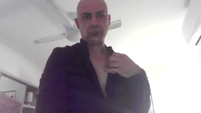 Snapshot of TANTRIC_SLAY chatting on 06-13-26, 03:37 TANTRIC SLAY online show from 06-13-26, 03:37