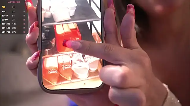 Snapshot of _Andyy__ chatting on 02-06-26, 12:15 Andyy online show from 02-06-26, 12:15