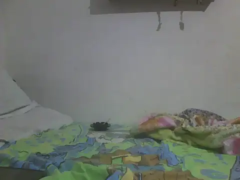 Snapshot of Belopautk chatting on 10-29-25, 01:52 Belopautk online show from 10-29-25, 01:52