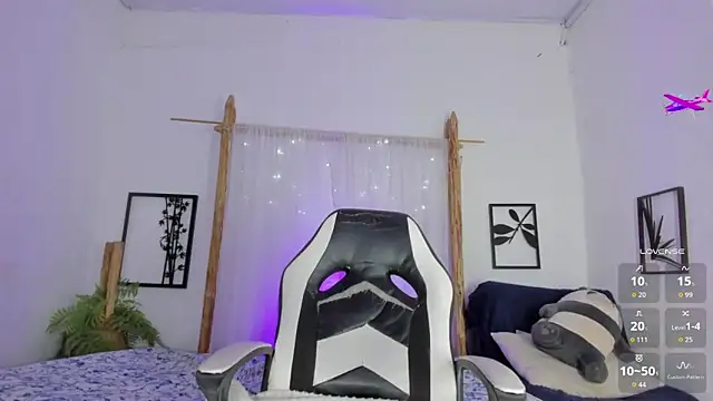  RedMoon online show from 10-22-25, 08:08