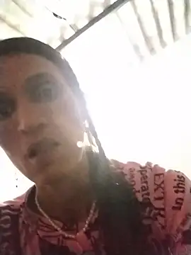 Snapshot of Nathasha_LatinHot chatting on 10-12-25, 01:59 Nathasha LatinHot online show from 10-12-25, 01:59