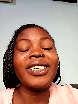 Snapshot of freaky_belle chatting on 09-16-25, 08:26 freaky belle online show from 09-16-25, 08:26