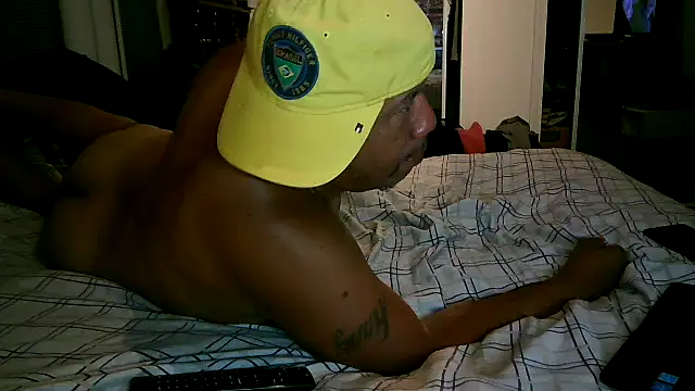 Snapshot of pimpdaddy4ever chatting on 07-01-26, 08:27 pimpdaddy4ever online show from 07-01-26, 08:27