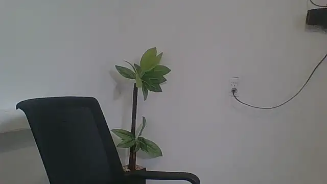 Snapshot of DirtyRcride chatting on 10-05-25, 09:02 DirtyRcride online show from 10-05-25, 09:02