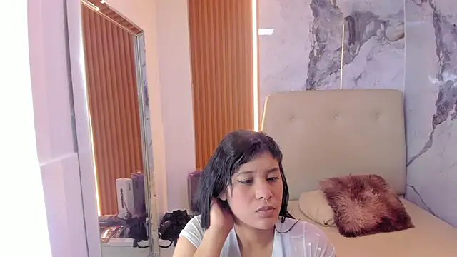 LAILAMORFY online show from 07-25-26, 12:25