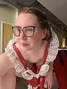 littlelustlamb online show from 02-21-25, 04:59