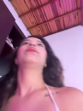 little-Emma online show from 04-07-26, 12:22