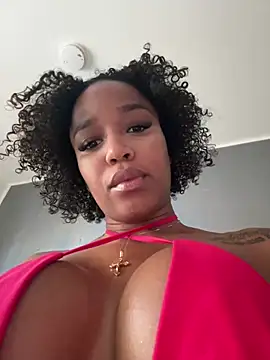 Snapshot of Black_Dolll chatting on 03-21-25, 01:34 Black Dolll online show from 03-21-25, 01:34