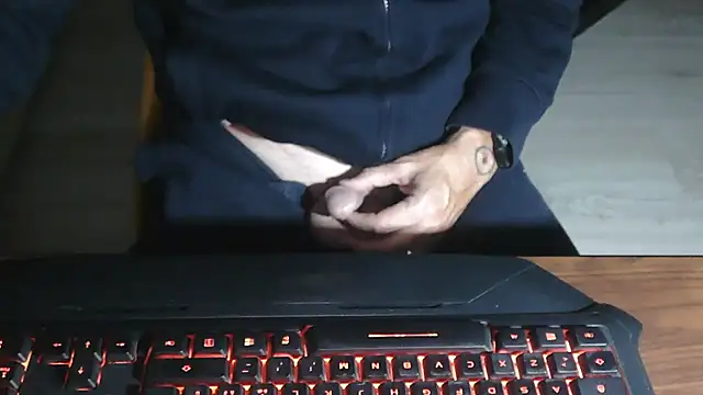 Adri gard online show from 10-25-25, 08:58