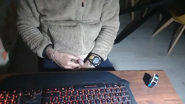 Adri gard online show from 04-16-26, 08:20