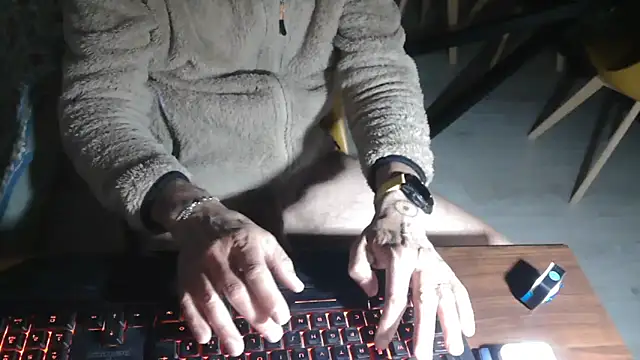 Adri gard online show from 04-23-26, 09:17