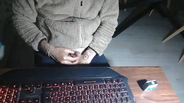 Adri gard online show from 04-26-26, 08:17