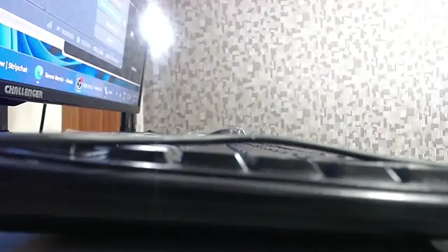 Snapshot of Lilyevansx chatting on 10-08-25, 05:10 Lilyevansx online show from 10-08-25, 05:10