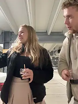 Snapshot of NickyGold_Official chatting on 12-15-24, 07:10 NickyGold Official online show from 12-15-24, 07:10