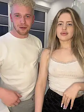 Snapshot of NickyGold_Official chatting on 02-24-25, 05:31 NickyGold Official online show from 02-24-25, 05:31