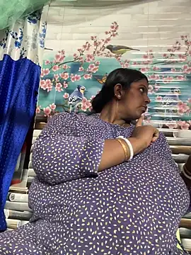 Beauty-queen online show from 03-05-26, 01:18