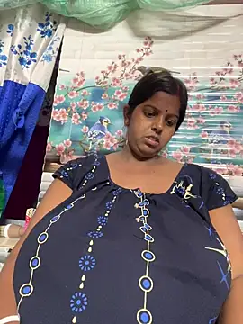 Beauty-queen online show from 04-14-26, 02:34