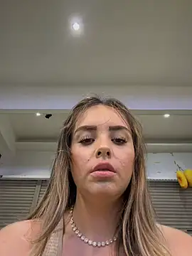 Alirawrz online show from 02-23-26, 06:11