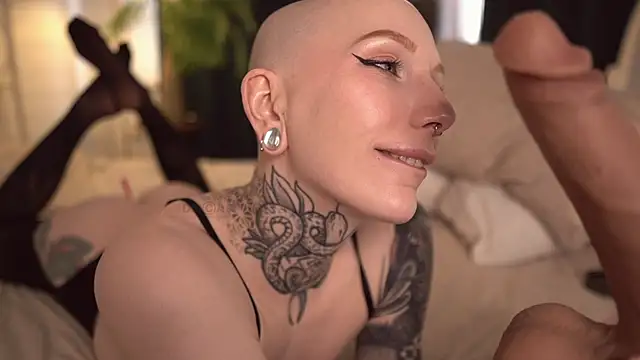 Snapshot of ifuckingtoy_ chatting on 03-18-25, 11:52 ifuckingtoy online show from 03-18-25, 11:52