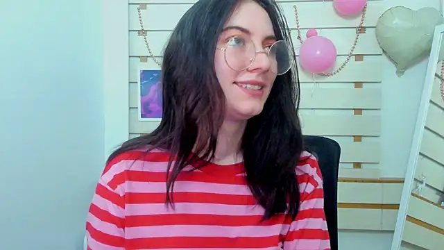 Josephine Kiss online show from 02-13-25, 07:35