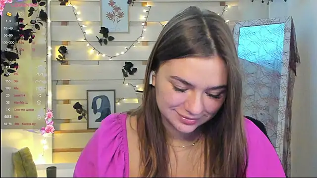 Josephine Kiss online show from 10-28-25, 07:23