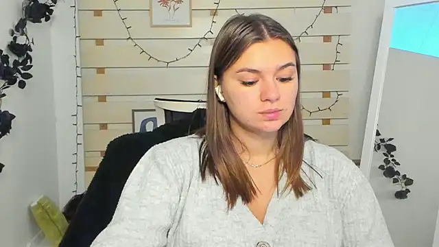 Josephine Kiss online show from 11-12-25, 12:49