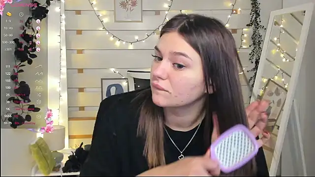 Josephine Kiss online show from 01-10-26, 04:31