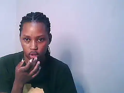 Snapshot of Sweet_Vinkah chatting on 02-19-25, 07:05 Sweet Vinkah online show from 02-19-25, 07:05