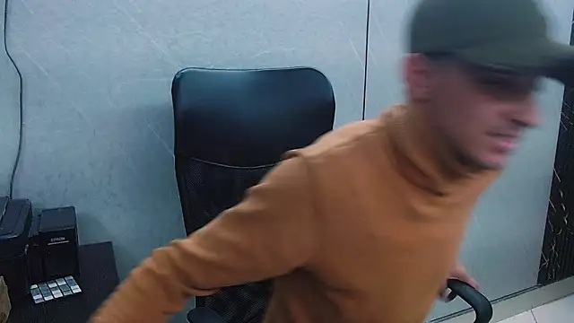 Erick Wall online show from 02-11-25, 05:26