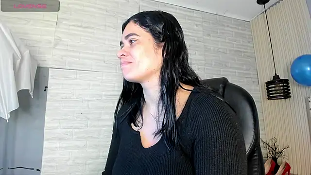 Snapshot of sussy__stone chatting on 06-06-26, 11:59 sussy stone online show from 06-06-26, 11:59