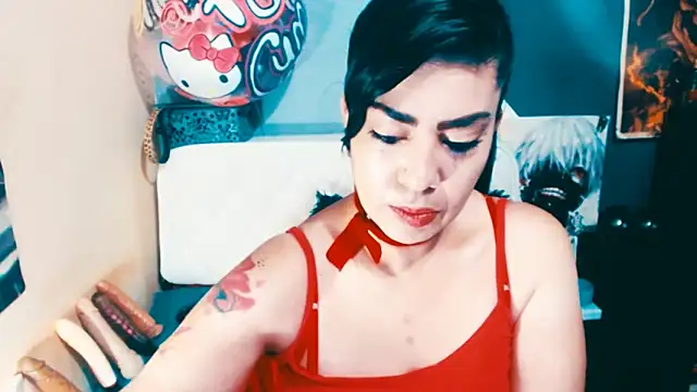 Snapshot of luisahott chatting on 03-17-26, 11:46 luisahott online show from 03-17-26, 11:46