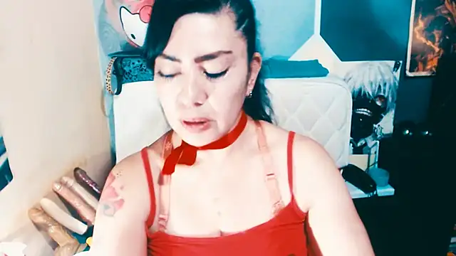 Snapshot of luisahott chatting on 03-19-26, 12:14 luisahott online show from 03-19-26, 12:14