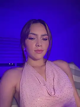 Snapshot of Lorraine_Leon chatting on 02-12-26, 03:12 Lorraine Leon online show from 02-12-26, 03:12