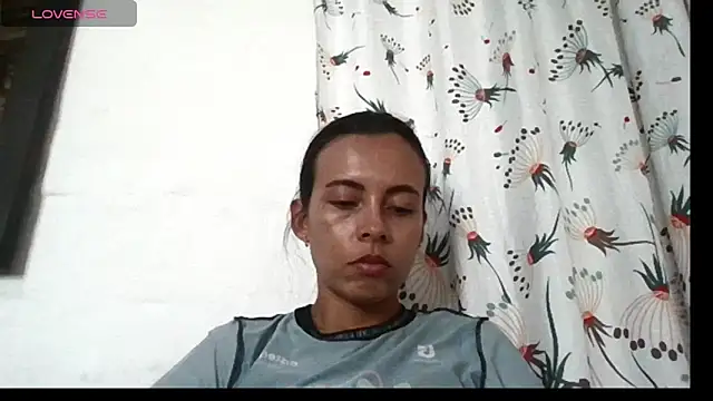 Snapshot of stefany_sexxx chatting on 01-20-25, 06:21 stefany sexxx online show from 01-20-25, 06:21