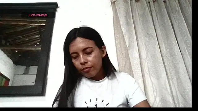 Snapshot of stefany_sexxx chatting on 03-17-25, 05:16 stefany sexxx online show from 03-17-25, 05:16