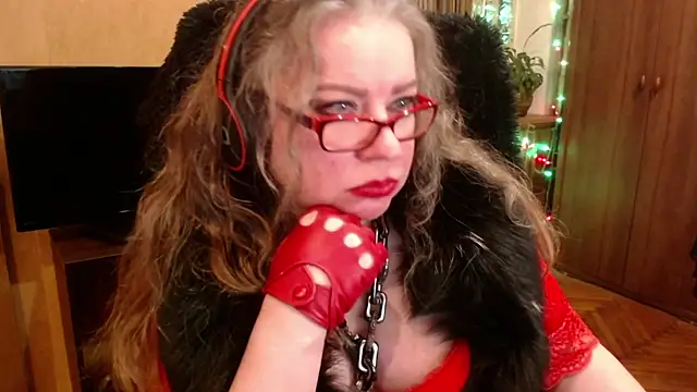 Snapshot of Miss_Tress chatting on 01-11-25, 09:15 Miss Tress online show from 01-11-25, 09:15